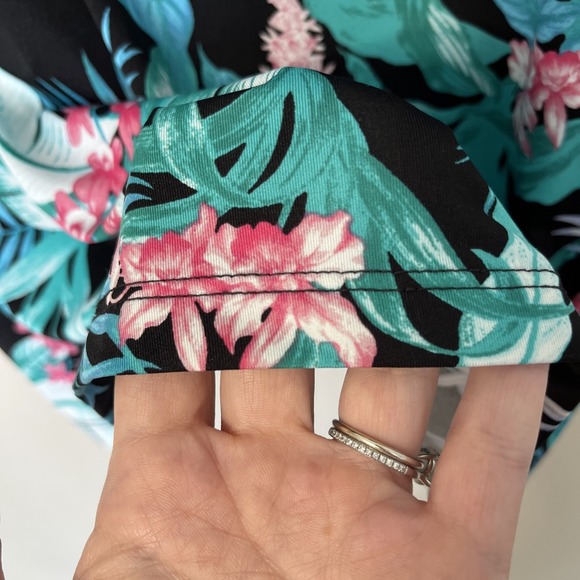 Tommy‎ Bahama Golf Women's Sleeveless Top Tropical Floral Sz Small Pickleball - Picture 6 of 9